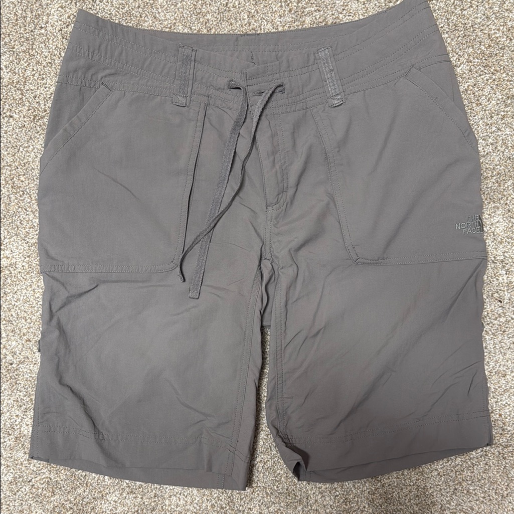 The North Face Athletic Gray Shorts With Quick-Dry Fabric